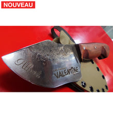 Charger l&#39;image dans la galerie, Gravure Laser Couteau Artisanal Forgé Thème ’Les Camps Valentine De Vos’ &amp; Découpe