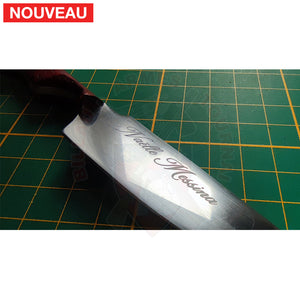 Gravure Laser Nom & Prénom Typo Classieuse Sur Couteau Artisanal Forgé Découpe