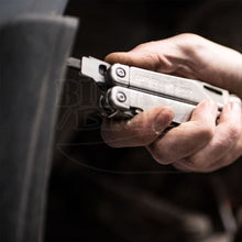 Charger l'image dans la galerie, Leatherman Surge Noir Pinces Multi-Fonctions