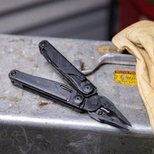 Charger l'image dans la galerie, Leatherman Surge Noir Pinces Multi-Fonctions