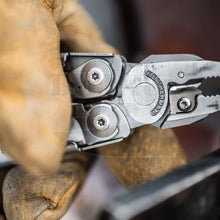 Charger l'image dans la galerie, Leatherman Surge Noir Pinces Multi-Fonctions