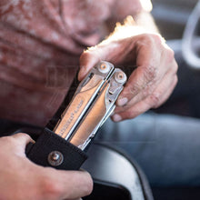 Charger l'image dans la galerie, Leatherman Surge Noir Pinces Multi-Fonctions