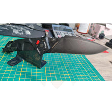 Charger l&#39;image dans la galerie, Fabrication Sur Mesure Support Couteau Artisanal Vieillissement Patine &amp; Gravure Laser Découpe