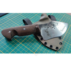 Gravure Laser Couteau Artisanal Forgé Thème ’Les Camps Valentine De Vos’ & Découpe