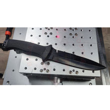 Charger l&#39;image dans la galerie, Gravure Laser Nom Prénom Sur Couteau Para Belge Édition Limitée &amp; Découpe