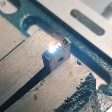 Charger l&#39;image dans la galerie, Gravure Laser Profonde &amp; Négative Pour Pince De Sertissage Plombages Officiels Découpe