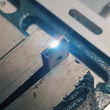 Charger l&#39;image dans la galerie, Gravure Laser Profonde &amp; Négative Pour Pince De Sertissage Plombages Officiels Découpe