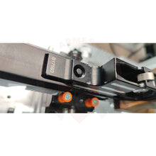Charger l&#39;image dans la galerie, Gravure Laser Rectification Griffes Profondes Sur Pistolet Match Pardini Sp22 &amp; Découpe