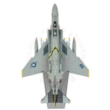 Charger l&#39;image dans la galerie, Maquette de collection métal Avion F-4 Phantom Echelle 1:100 Maquettes de collection