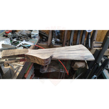 Charger l'image dans la galerie, Montage À Bois Complet Hors Masse Dune Crosse Sur Mesure Pour Fusil De Chasse Juxtaposé