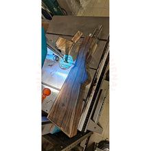 Charger l'image dans la galerie, Montage À Bois Complet Hors Masse Dune Crosse Sur Mesure Pour Fusil De Chasse Juxtaposé