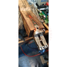 Charger l'image dans la galerie, Montage À Bois Complet Hors Masse Dune Crosse Sur Mesure Pour Fusil De Chasse Juxtaposé