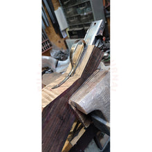 Charger l'image dans la galerie, Montage À Bois Complet Hors Masse Dune Crosse Sur Mesure Pour Fusil De Chasse Juxtaposé