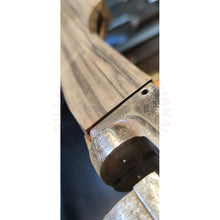 Charger l'image dans la galerie, Montage À Bois Complet Hors Masse Dune Crosse Sur Mesure Pour Fusil De Chasse Juxtaposé