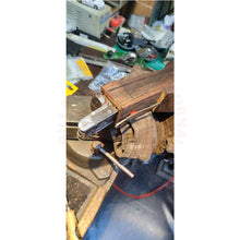 Charger l'image dans la galerie, Montage À Bois Complet Hors Masse Dune Crosse Sur Mesure Pour Fusil De Chasse Juxtaposé