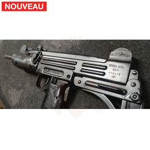 Charger l&#39;image dans la galerie, Traitement peinture céramique Cerakote Armor Black Mat sur IMI UZI 9mm en conservant une patine afin de ne pas faire