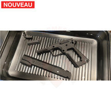 Charger l&#39;image dans la galerie, Traitement peinture céramique Cerakote Magpul FDE sur un pistolet Schmeisser Hugo dont la finition d’origine a commencé