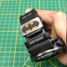 Charger l&#39;image dans la galerie, Gravure Laser Passant De Montre Casio G-Shock Thème Batman &amp; Découpe